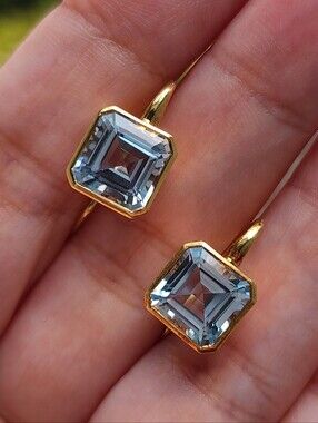 $5,000 Ray Griffiths 18kt Gold Asscher Cut Blue Topaz Drop Earrings